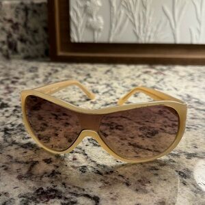 JUICY COUTURE LIKE NEW INGENUE SUNGLASSES